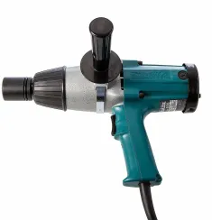 Электрический ударный гайковерт Makita 6906